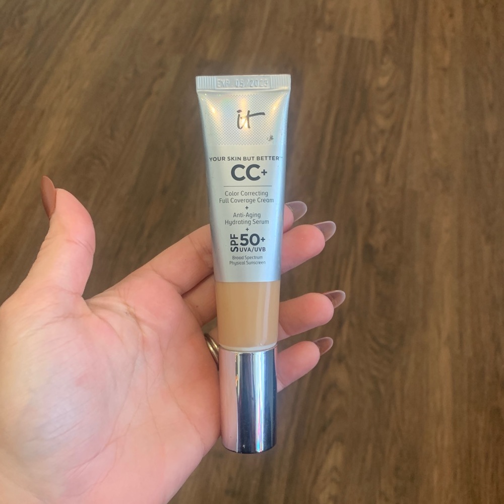 It Cosmetics CC+ - Neutral Medium